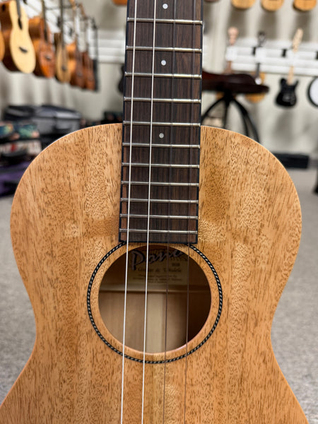 PONO MGB Solid Mango Baritone Ukulele