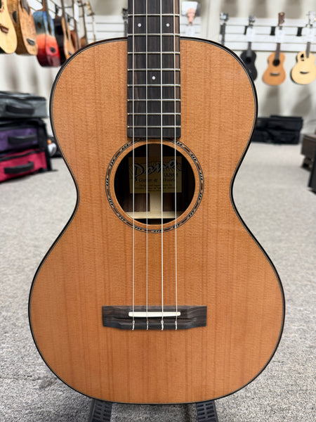 PONO ULN4-4 Nylon String Solid Cedar/Rosewood Large Body Baritone Ukulele w/Case