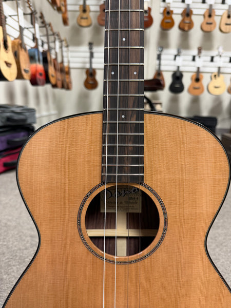 Pono BN4-4 Solid Cedar/Rosewood Large Body Baritone Nui Ukulele w/Case