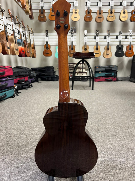 aNueNue UT-214 Cedar Bird Tenor Ukulele w/Case - Cedar/Rosewood