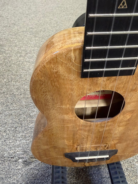 Rebel Creme Brulee Solid Mango Soprano Ukulele w/Case - B Stock