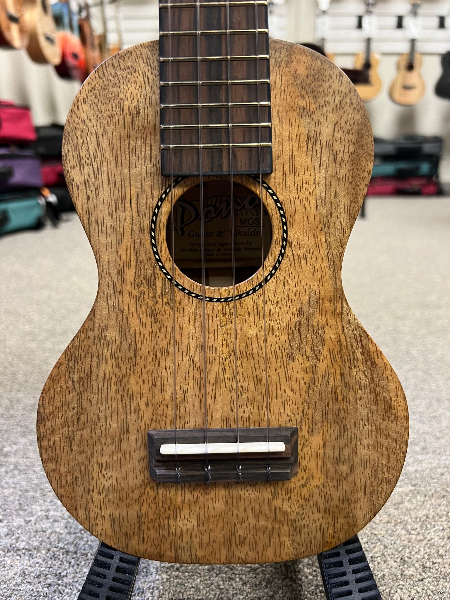 Pono MGS Solid Mango Soprano Ukulele