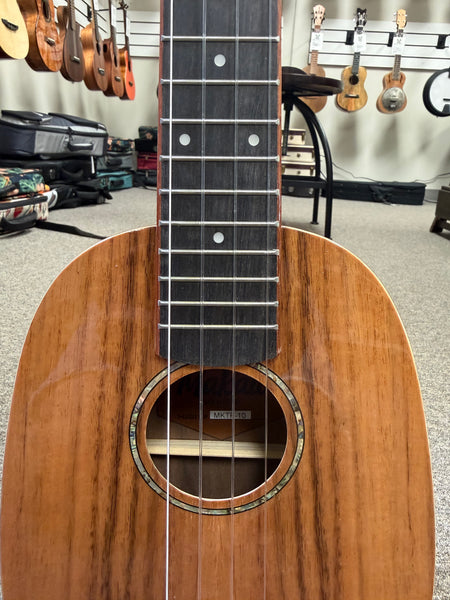 Makaio MKTP-10 Koa Pineapple Concert Long Neck Ukulele w/Case