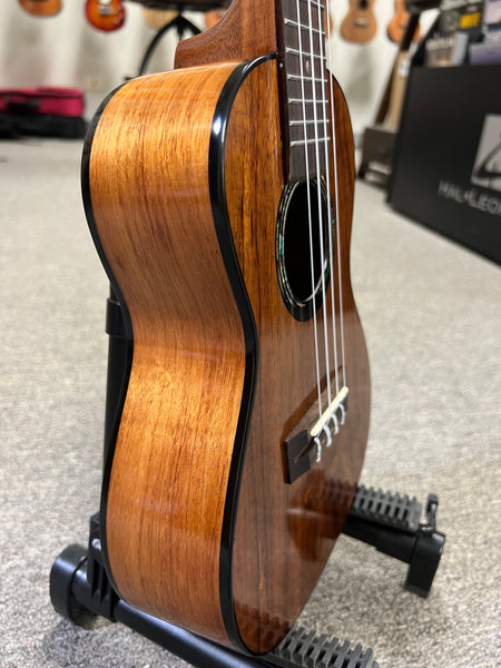 KUMU CM-54A Koa Concert Ukulele - Matte Finish