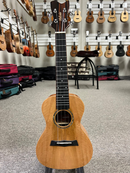 Makaio MSMC-10 Spalted Mango Concert Ukulele w/Case