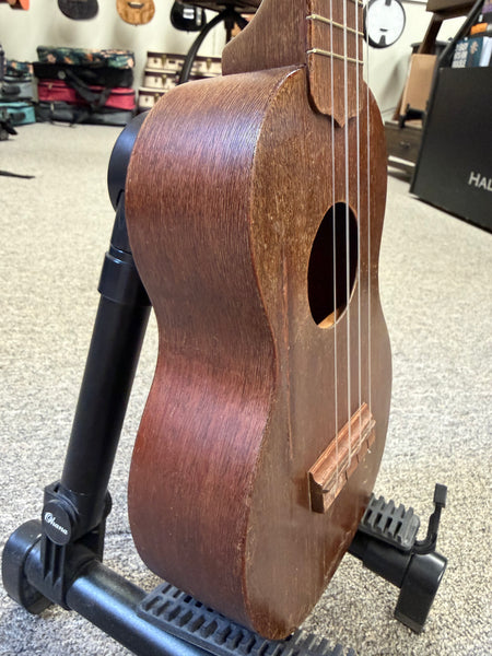 Vintage 1940's Favilla Solid Mahogany Soprano Ukulele - Pre-Loved