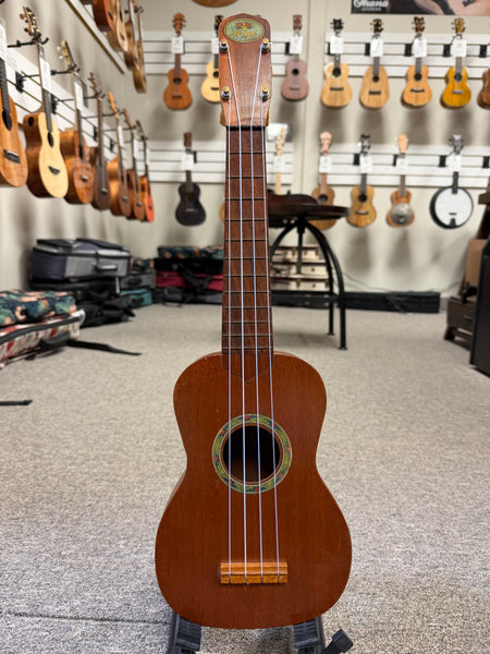 Vintage 1930's Regal Mahogany Concert Ukulele - Pre-Loved