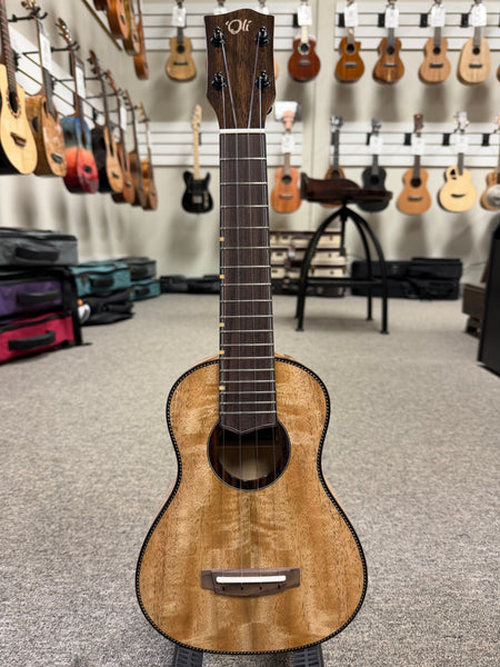 Oli X1-SMG Solid Mango Soprano Ukulele w/Case