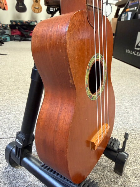 Vintage 1930's Regal Mahogany Concert Ukulele - Pre-Loved