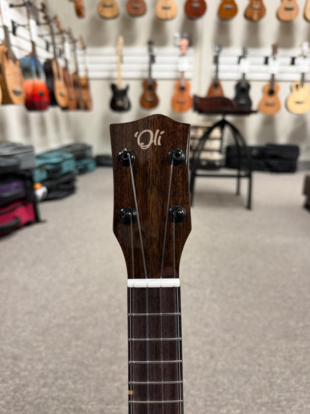 Oli X1-SMG Solid Mango Soprano Ukulele w/Case