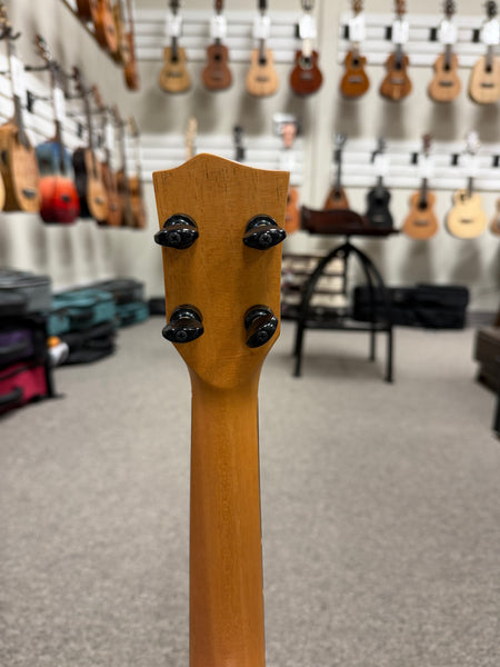 Oli X1-SMG Solid Mango Soprano Ukulele w/Case