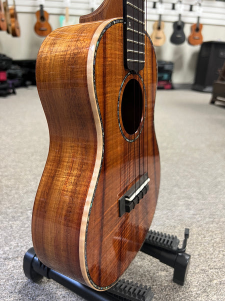 Kiwaya KPT-5K Solid 5A Curly Koa Tenor Ukulele w/Case