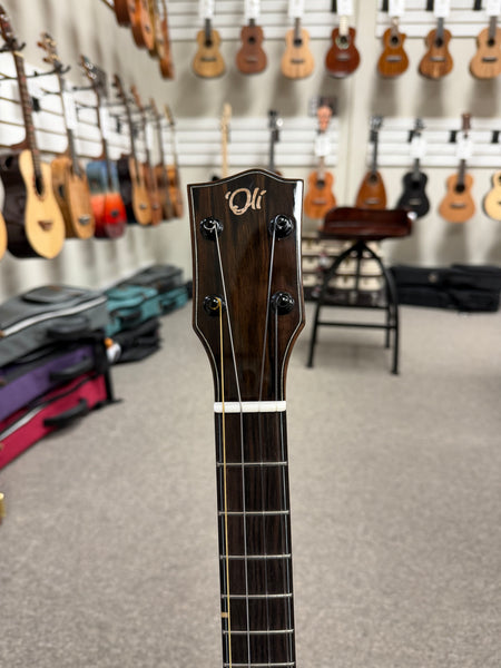 Oli L2-BMG-BK Solid Mango Baritone Ukulele w/Case - Black