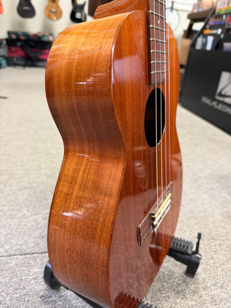 Kamaka HF-4 Solid Koa Baritone Ukulele w/Case - Pre Loved