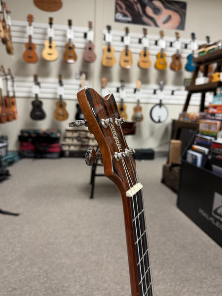 Makaio MKB-20E Solid Koa Electric Baritone Ukulele w/Case - Comfort Contour Armrest