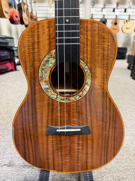 SNAIL S-60B Solid Acacia Baritone Ukulele w/Case - B Stock