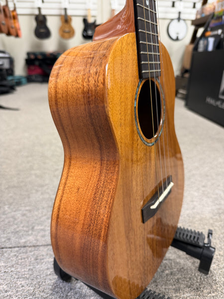 Romero Creations Solid Koa Grand Tenor Ukulele w/Case - RC-GT-K
