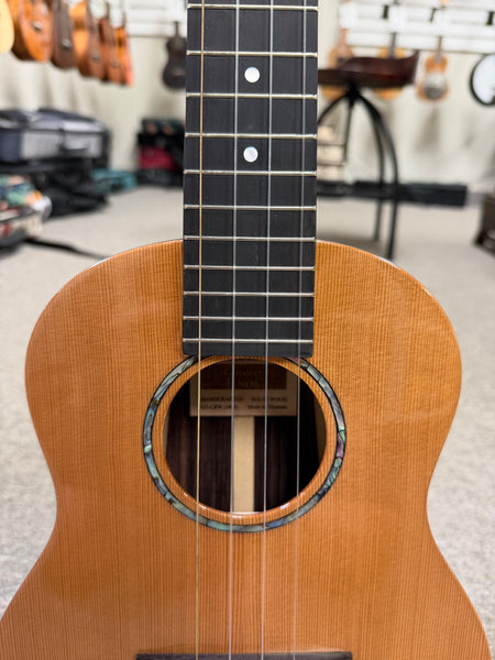 Romero Creations Solid Cedar/Rosewood Grand Tenor Ukulele w/Case - RC-GT-CRW