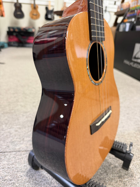 Romero Creations Solid Cedar/Rosewood Grand Tenor Ukulele w/Case - RC-GT-CRW