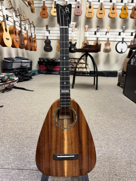 Romero Creations TT3 'Ekolu 3 String Solid Phoenix Tiny Tenor Ukulele w/Case