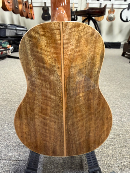 Makaio MSMT-20E Solid Spalted Mango Tenor Ukulele w/Case #1 - Rosewood Comfort Armrest
