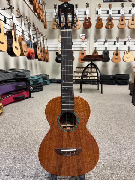 Flight Iris Tinta Tenor Ukulele w/Case - Natural