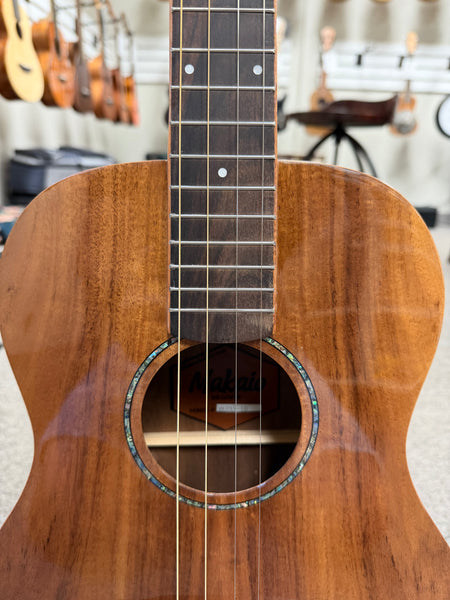 Makaio MKBXS-10 Large Body Steel String Koa Baritone Ukulele w/Case