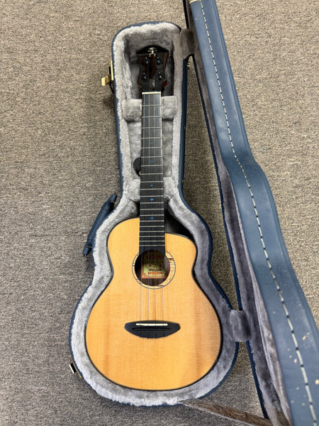 aNueNue UT-330 Blue Moon Tenor Ukulele w/Case -  Torrefied Spruce/Solid East Indian Rosewood