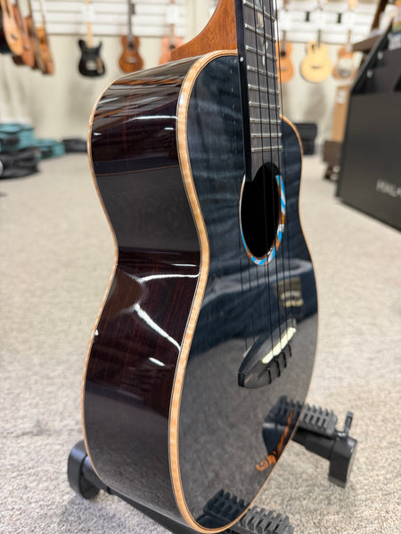 aNueNue Black Whale Solid Cedar/Maple/Rosewood Tenor Ukulele w/Case
