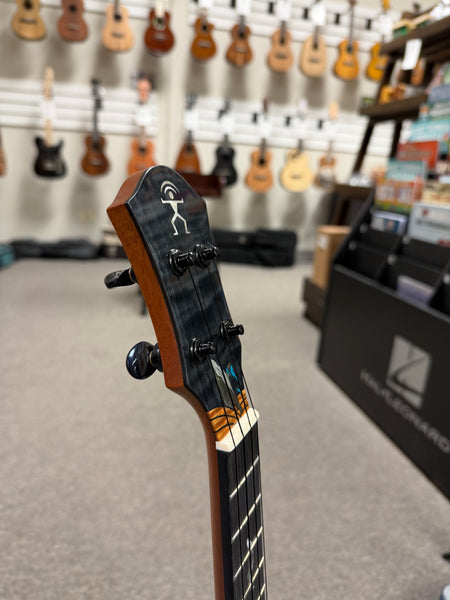 aNueNue Black Whale Solid Cedar/Maple/Rosewood Tenor Ukulele w/Case