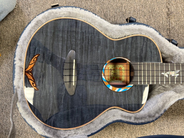 aNueNue Black Whale Solid Cedar/Maple/Rosewood Tenor Ukulele w/Case