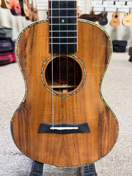 Makaio MKT-20 Solid Koa Tenor Ukulele w/Case - Rosewood Comfort Armrest