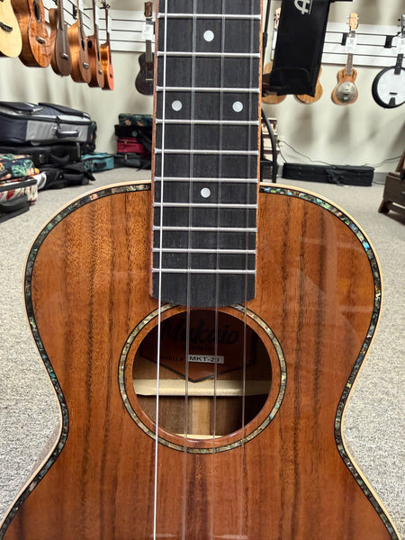 Makaio MKT-20 Solid Koa Tenor Ukulele w/Case - Rosewood Comfort Armrest