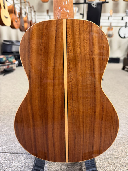 Makaio MKT-20 Solid Koa Tenor Ukulele w/Case - Rosewood Comfort Armrest