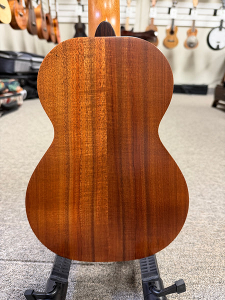 Kamaka HF-2L Solid Koa Concert Long Neck Ukulele w/Case - Made in Hawaii !!