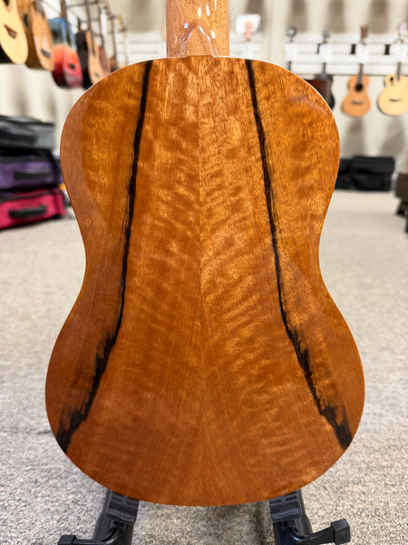 Makaio MSMT-10 Spalted Mango Tenor Ukulele w/Case