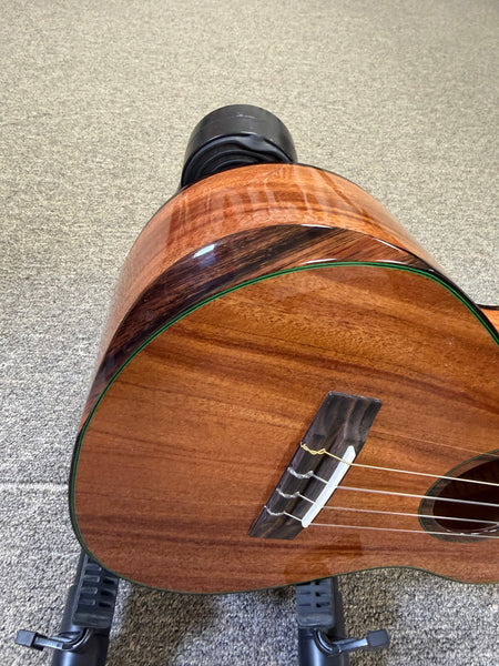 Oli L2-TM-GT Solid Mahogany Tenor Ukulele w/Case - Giving Tree