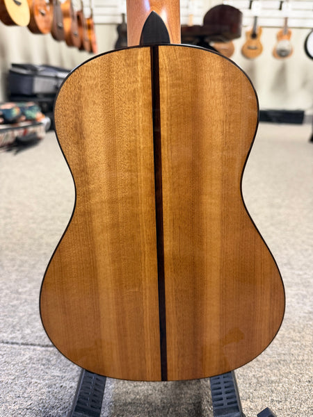 Oli L2-CSMR Solid Spruce/Myrtle Concert Ukulele w/Case