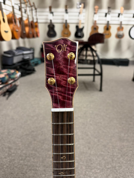 Oli L2-CMG-MMP Solid Mango Concert Ukulele w/Case - Purple Burst