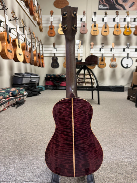 Oli L2-CMG-MMP Solid Mango Concert Ukulele w/Case - Purple Burst