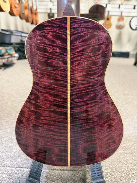Oli L2-CMG-MMP Solid Mango Concert Ukulele w/Case - Purple Burst