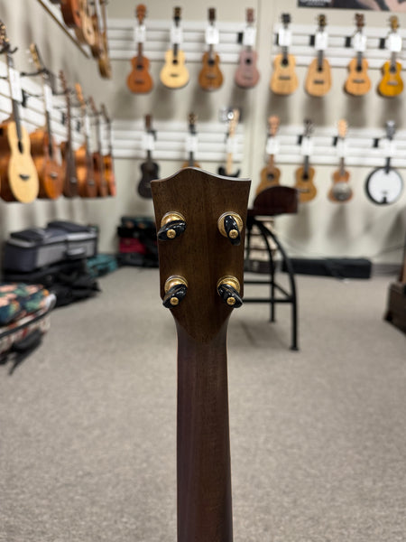 Oli L2-CMG-MMP Solid Mango Concert Ukulele w/Case - Purple Burst