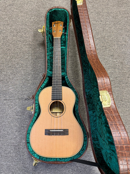 PONO AT-CR Solid Cedar/Acacia Deluxe Tenor Ukulele w/Case - Pre Loved