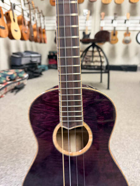 Oli L1SP-BMG-P Solid Mango Baritone Ukulele w/Case - Purple Burst