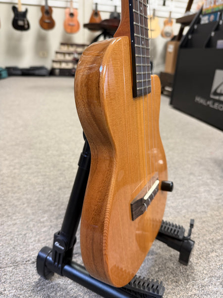 Pono TE-D Cedar/Acacia Solid Body Electric Tenor Ukulele w/Case - Pre Loved