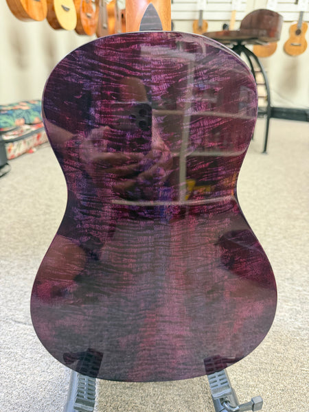 Oli L1SP-BMG-P Solid Mango Baritone Ukulele w/Case - Purple Burst