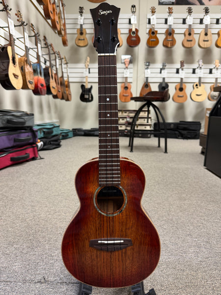 Singer by aNueNue RC1K-IT Solid Koa Concert Ukulele w/Case - Pre Loved