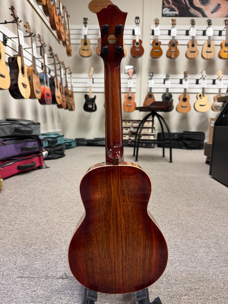 Singer by aNueNue RC1K-IT Solid Koa Concert Ukulele w/Case - Pre Loved