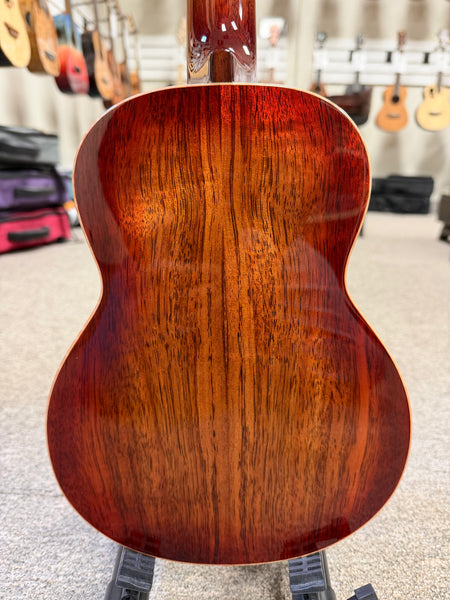 Singer by aNueNue RC1K-IT Solid Koa Concert Ukulele w/Case - Pre Loved