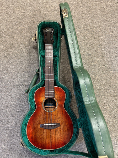 Singer by aNueNue RC1K-IT Solid Koa Concert Ukulele w/Case - Pre Loved